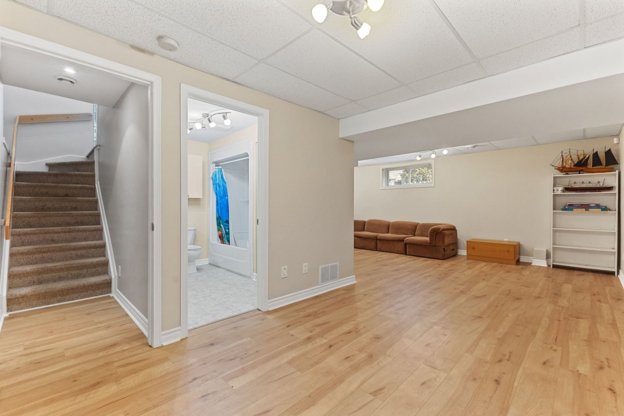 Salle familiale — 306 Rue Melgund-Bouchard, Gatineau