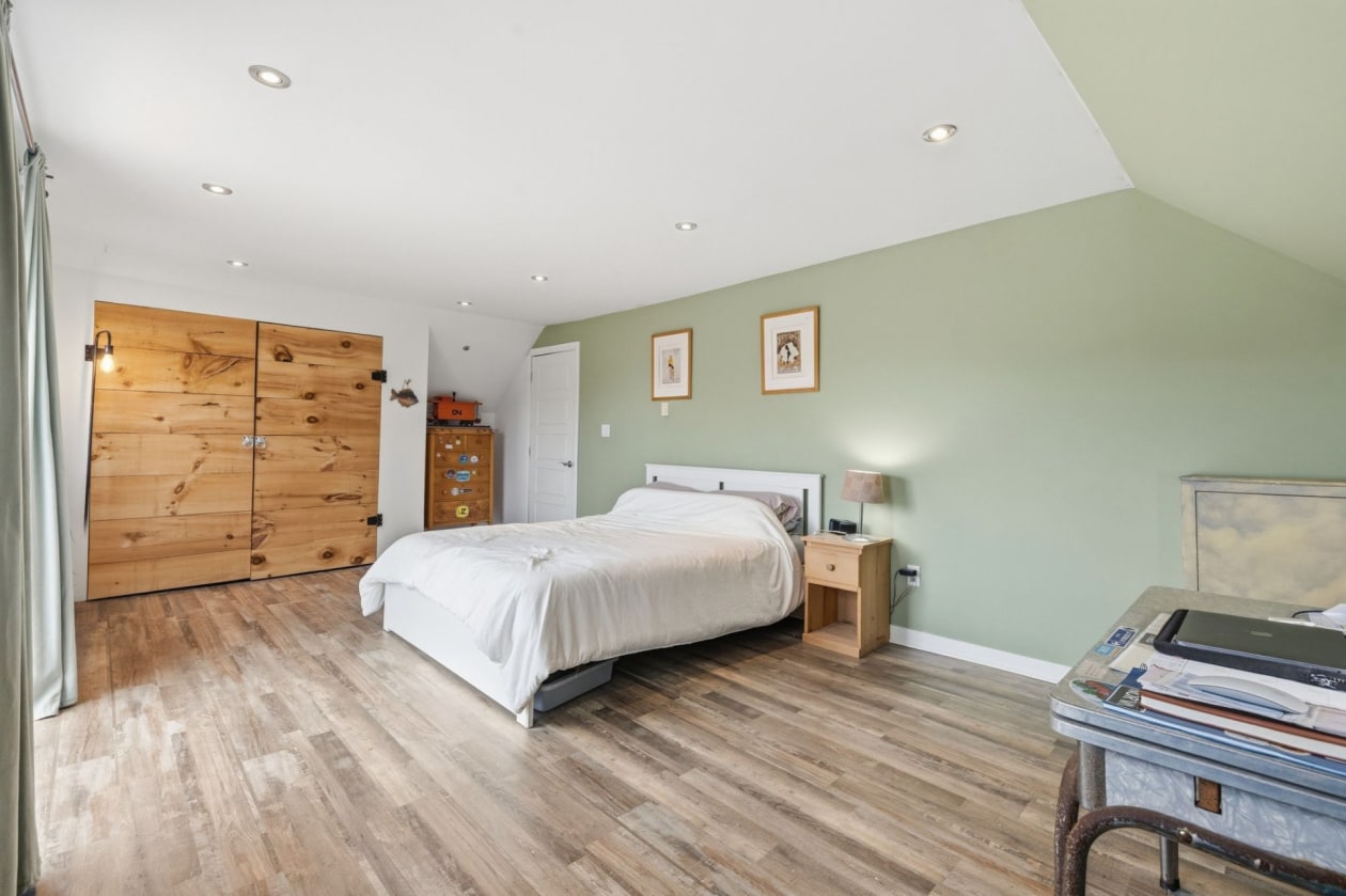 Chambre à coucher — 19 Ch. St-Clément, Chelsea