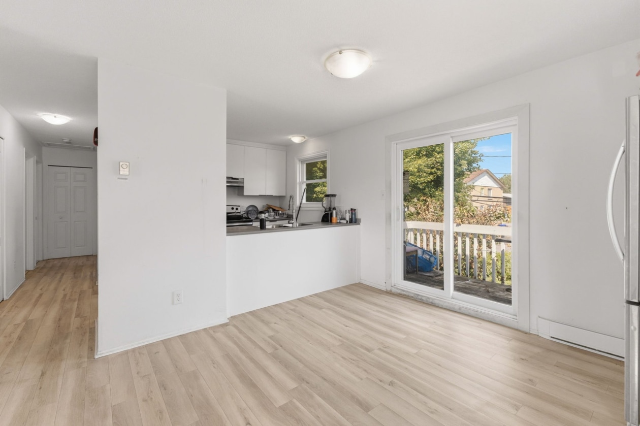 Salon — 285 Rue Essiambre, Gatineau