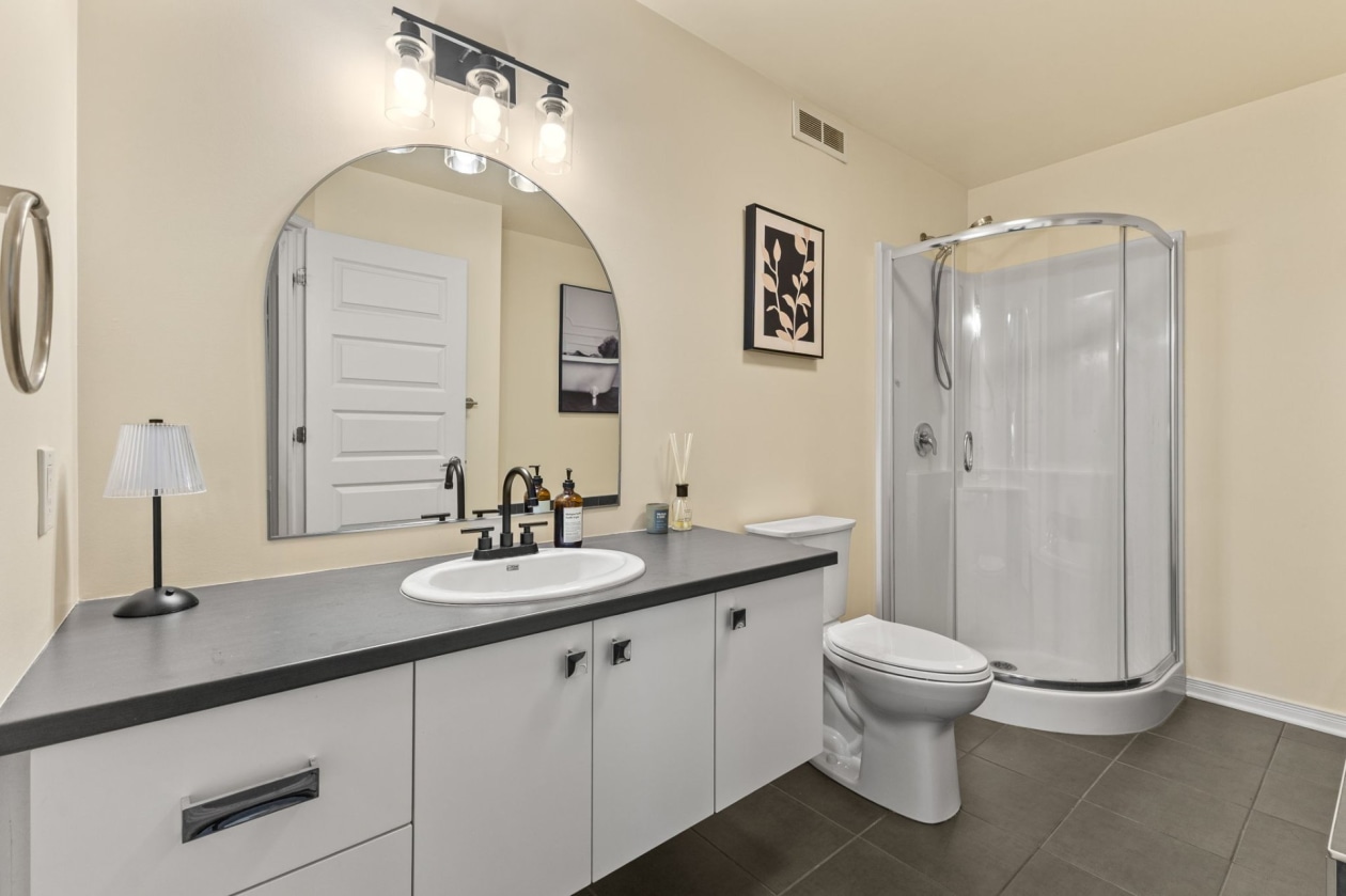 Salle de bains — 26A Z, Rue Adonis, Val-des-Monts, J8N0C1, Val-des-Monts
