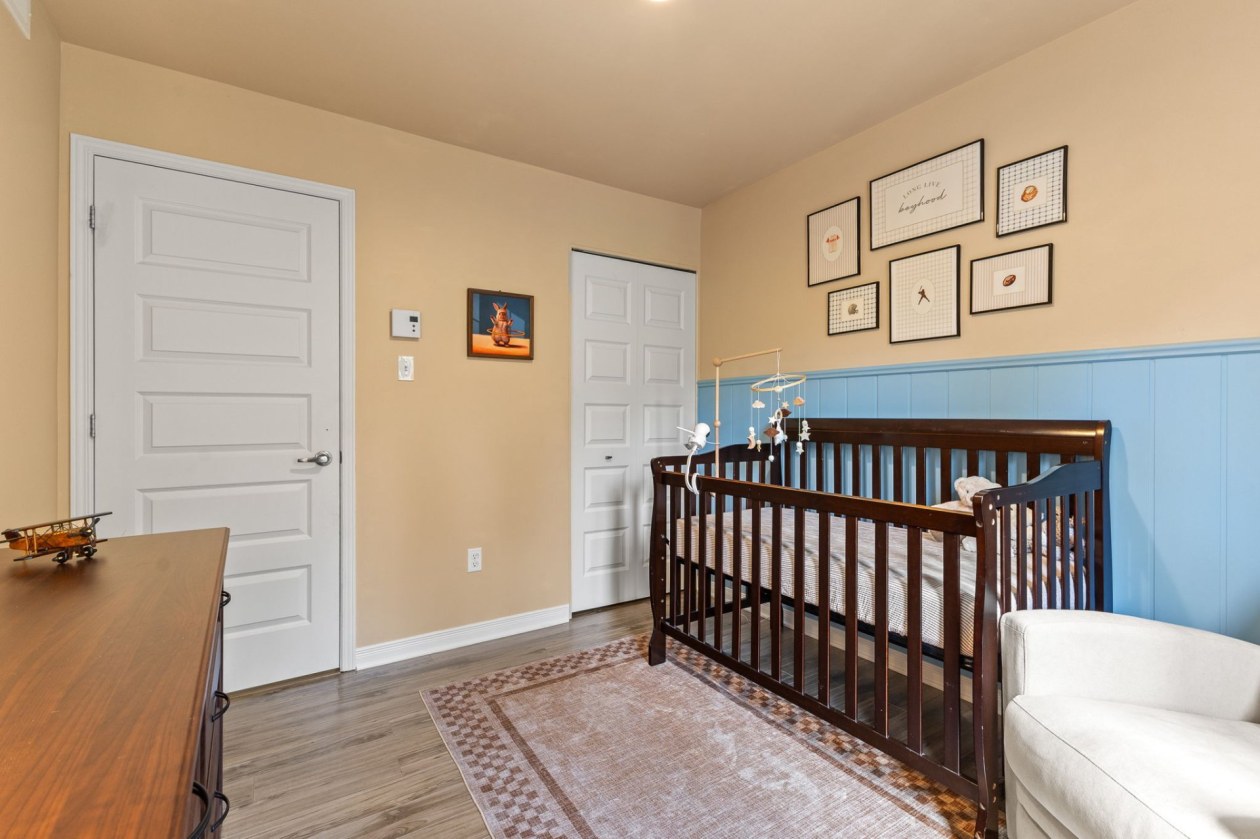 Chambre à coucher — 26A Z, Rue Adonis, Val-des-Monts, J8N0C1, Val-des-Monts