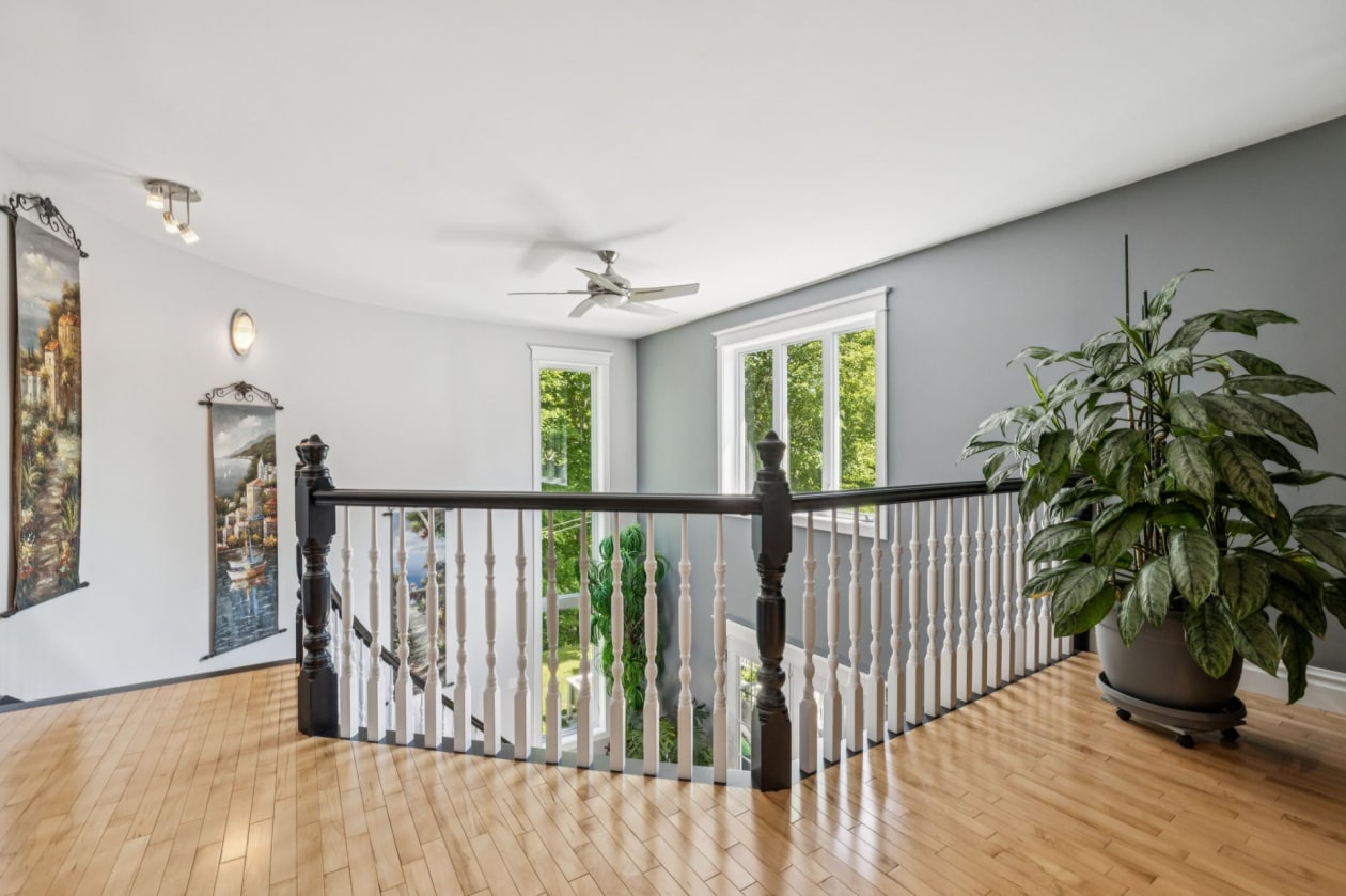 Escalier — 744, Route 321, Papineauville, J0V1R0, Papineauville