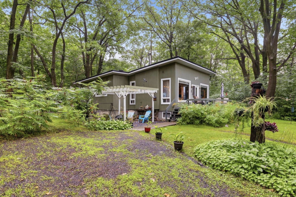 Extérieur — 12 Rue Ménard, Grenville-sur-la-Rouge
