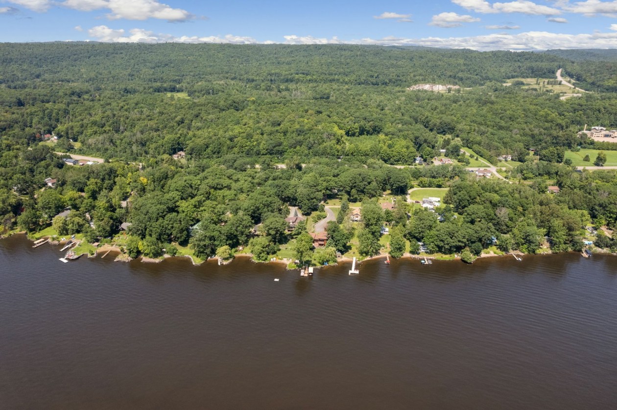 Vue d'ensemble — 12 Rue Ménard, Grenville-sur-la-Rouge
