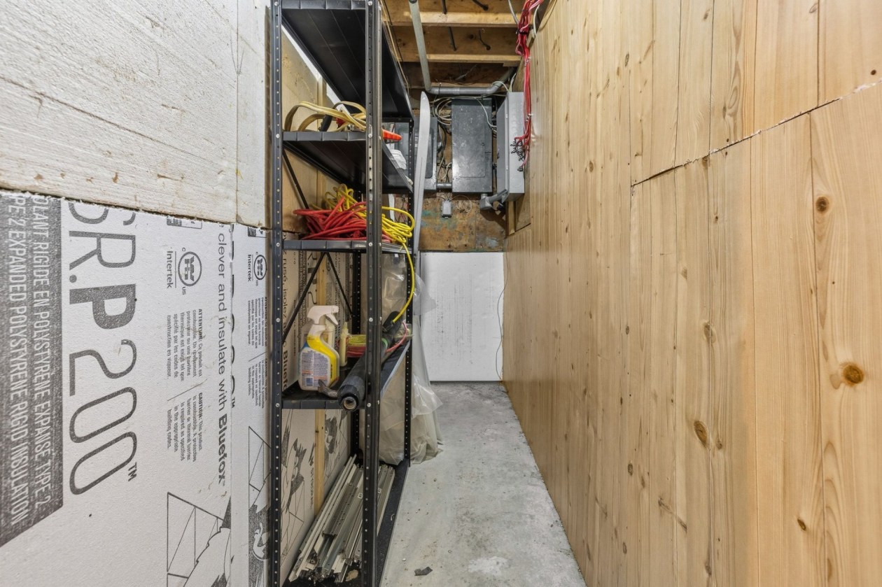 Rangement — 41 Ch. Hendrick, Chelsea