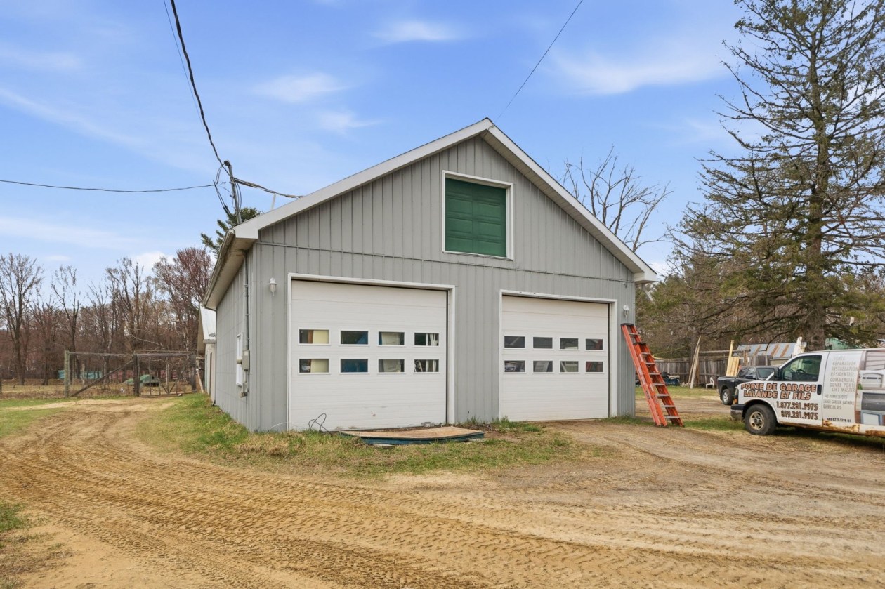 Garage — 443 Ch. Pierre-Laporte, L'Ange-Gardien