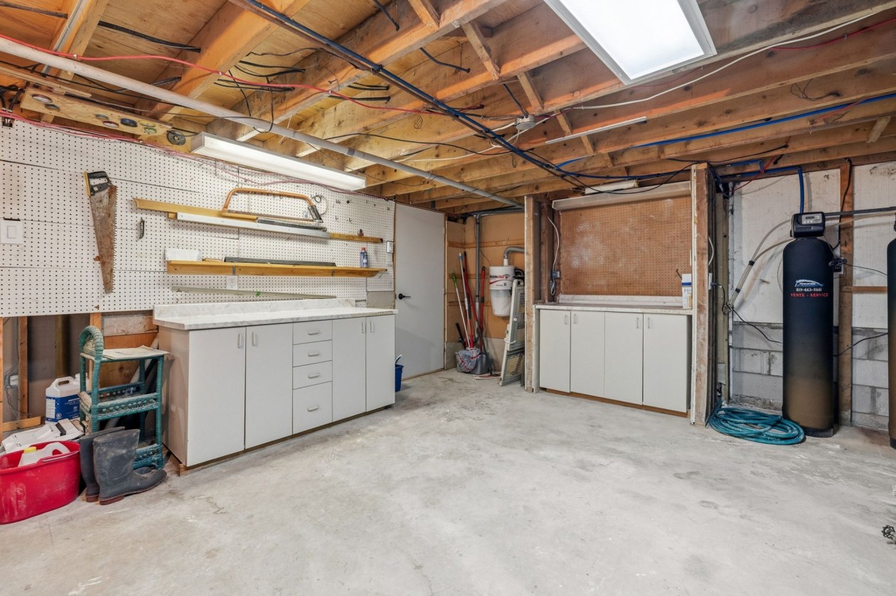 Rangement — 41 Ch. Hendrick, Chelsea