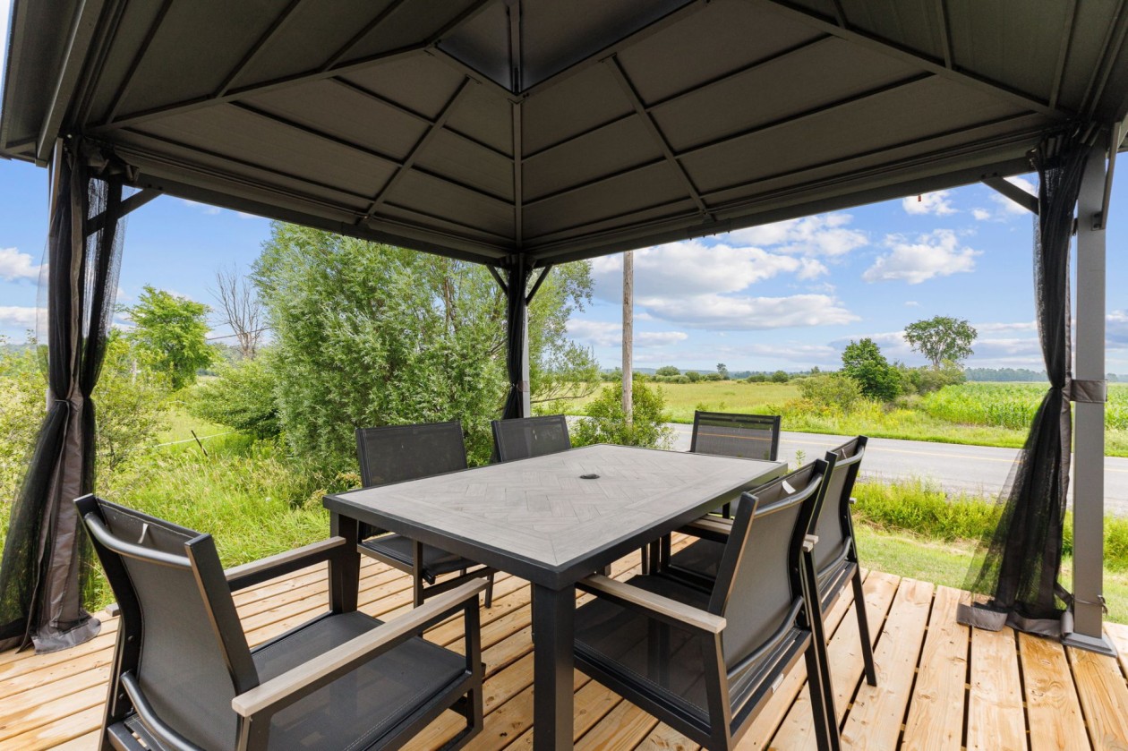 Terrasse — 227 Ch. Fogarty, Gatineau