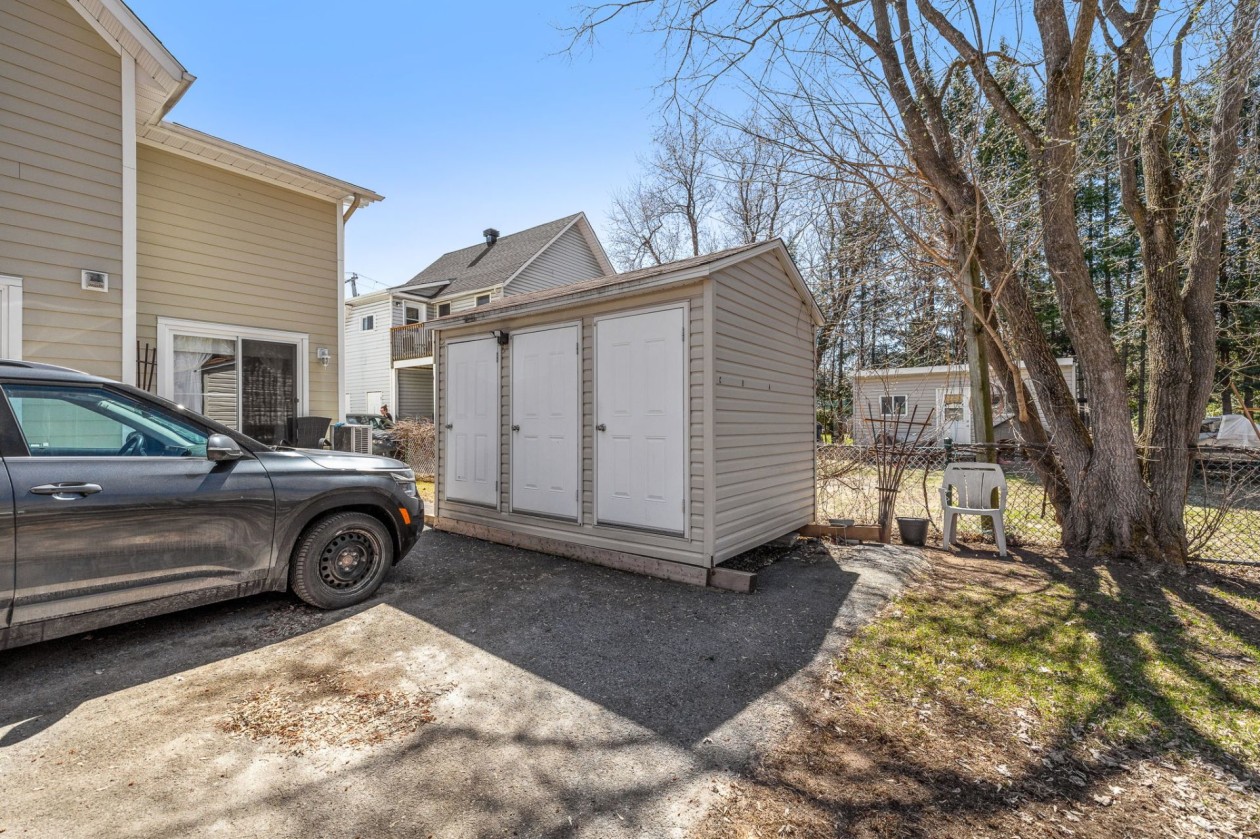 Remise — 115 Rue Church, Gatineau