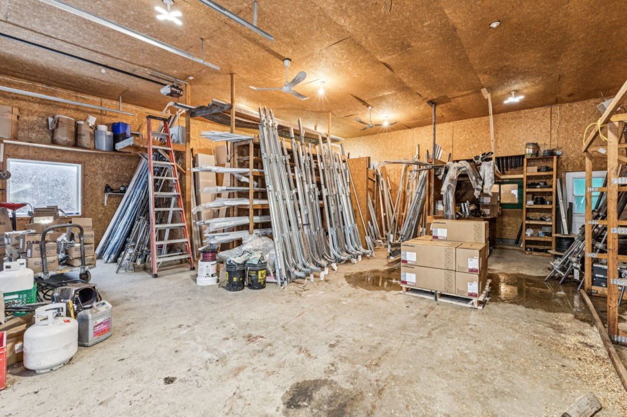 Garage — 443 Ch. Pierre-Laporte, L'Ange-Gardien