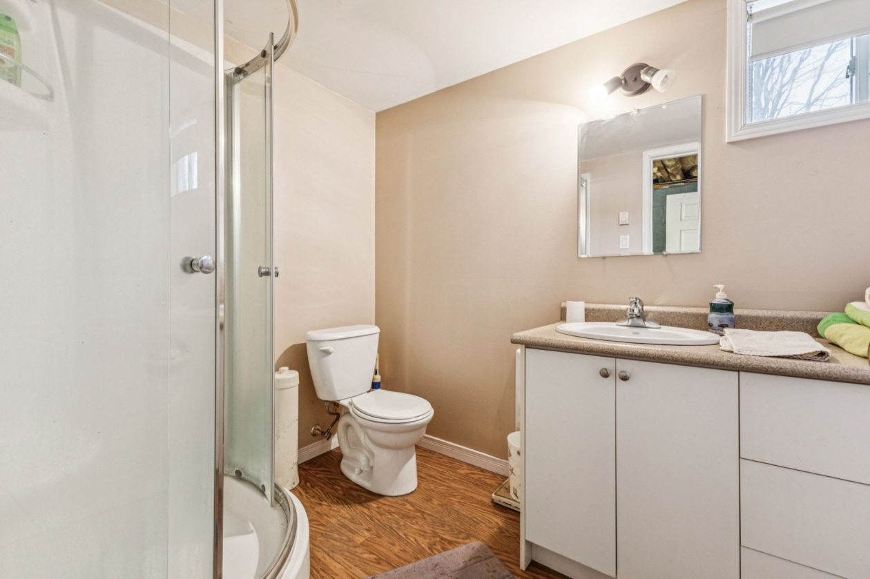 Salle de bains — 443 Ch. Pierre-Laporte, L'Ange-Gardien