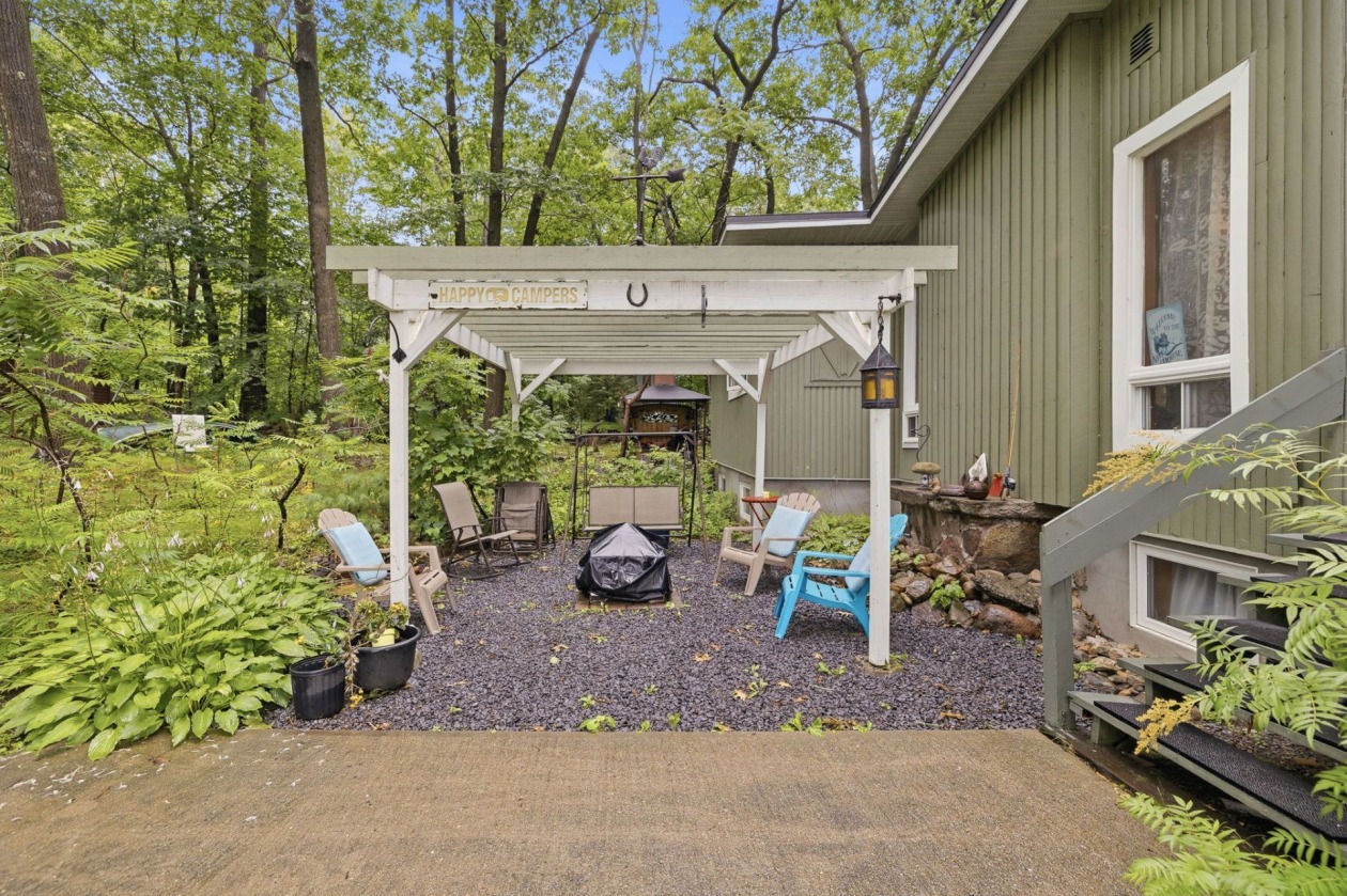 Extérieur — 12 Rue Ménard, Grenville-sur-la-Rouge