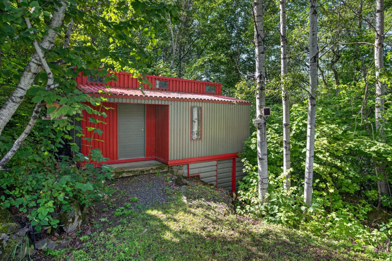 Remise — 694 Rue Principale O., Saint-Anaclet-de-Lessard