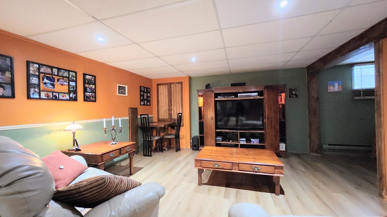 Salle familiale — 621, Boul. Robitaille, Notre-Dame-du-Mont-Carmel, G0X3J0, Notre-Dame-du-Mont-Carmel