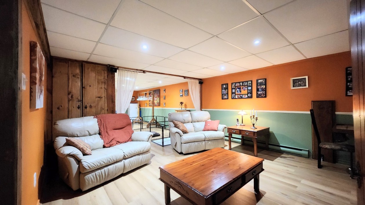 Salle familiale — 621, Boul. Robitaille, Notre-Dame-du-Mont-Carmel, G0X3J0, Notre-Dame-du-Mont-Carmel