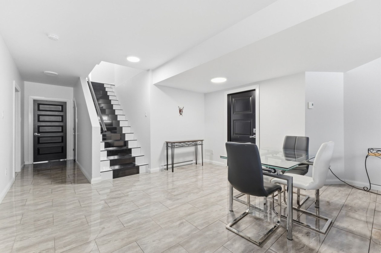 Salle à manger — 223, Ch. Sauvé, Val-des-Monts, J8N5A6, Val-des-Monts