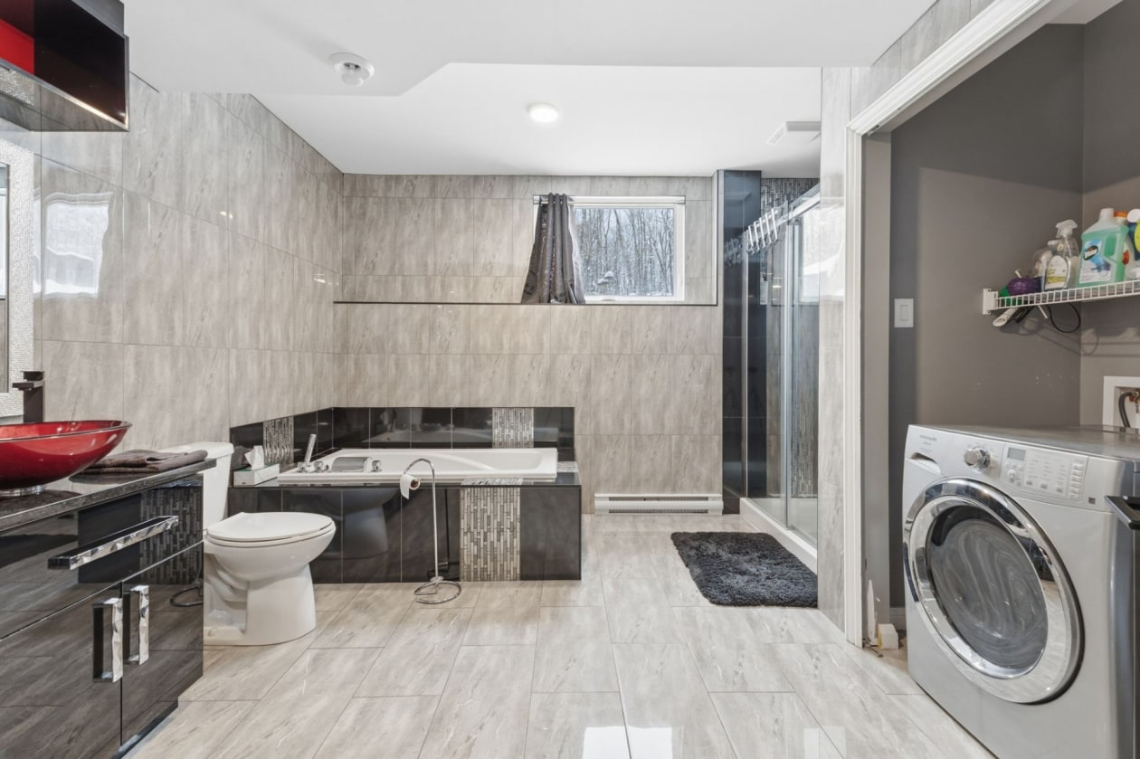 Salle de bains — 223, Ch. Sauvé, Val-des-Monts, J8N5A6, Val-des-Monts