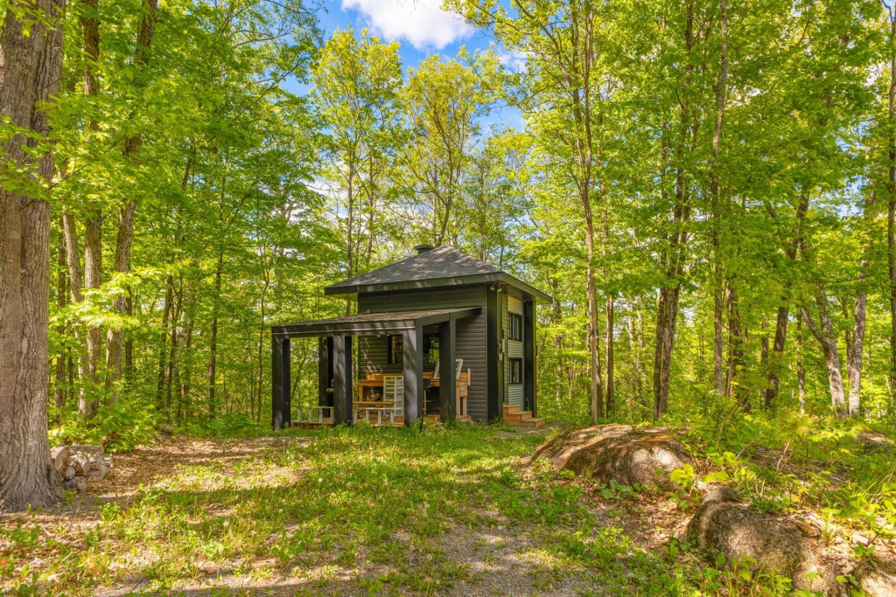 Garage — 223, Ch. Sauvé, Val-des-Monts, J8N5A6, Val-des-Monts