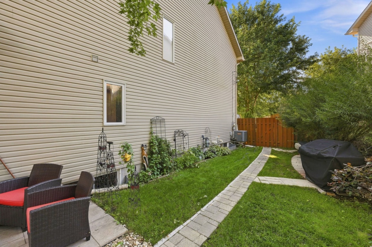 Cour — 15, Rue Edward-Langton-Quirk, Gatineau (Aylmer), J9H0C3, Gatineau (Aylmer)