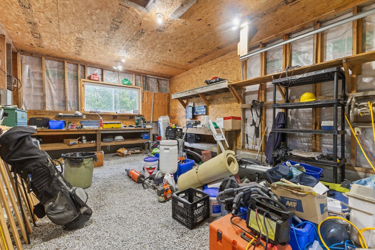 Garage — 32 Ch. de la Ferme, Messines