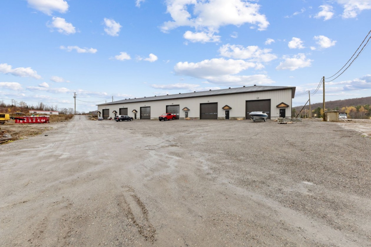 Façade — 41, Ch. Industriel, A, Val-des-Monts, J8N4B3, Val-des-Monts