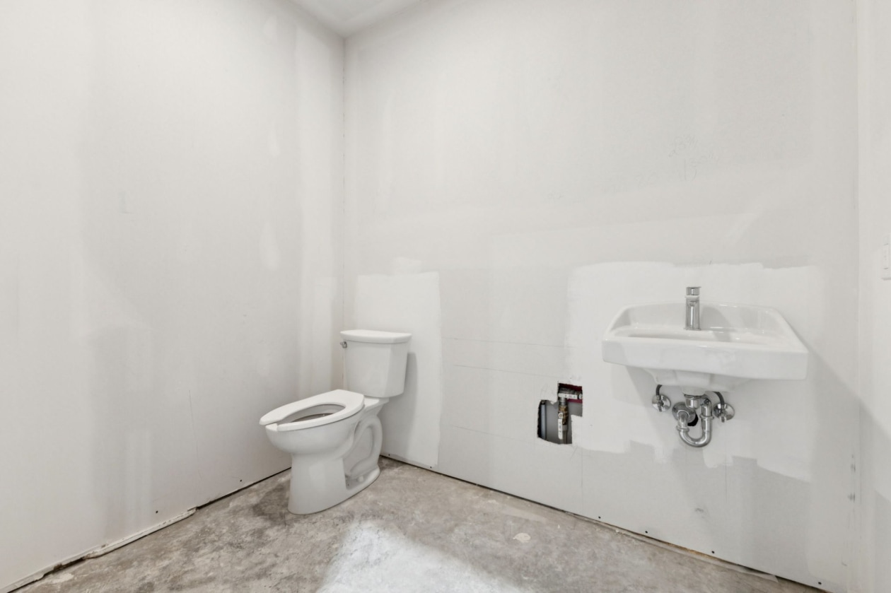 Salle d'eau — 41, Ch. Industriel, A, Val-des-Monts, J8N4B3, Val-des-Monts