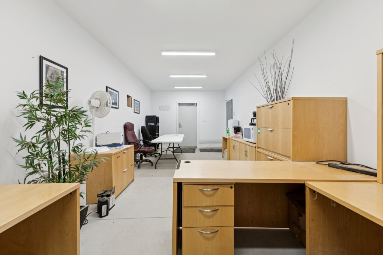 Bureau — 41, Ch. Industriel, A, Val-des-Monts, J8N4B3, Val-des-Monts