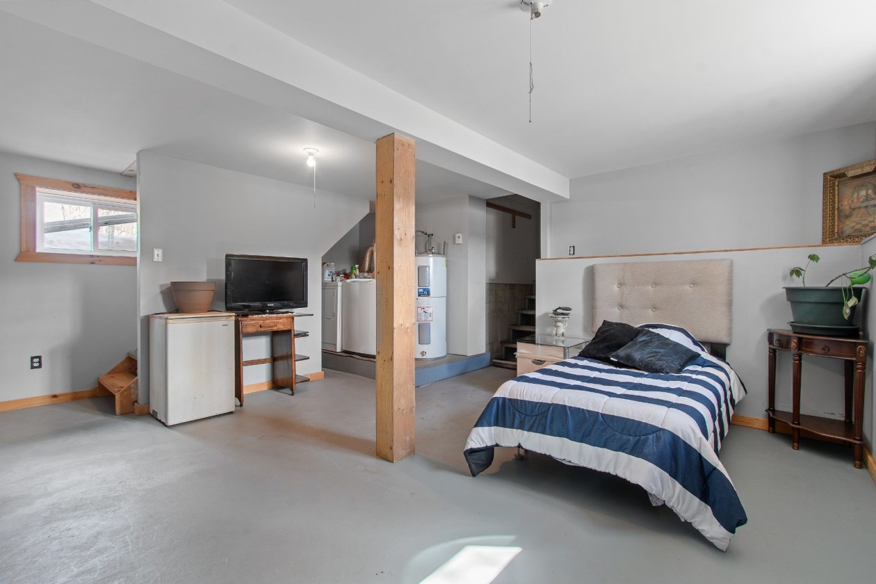 Salle familiale — 36, Mtée Crites, Gracefield, J0X1W0, Gracefield