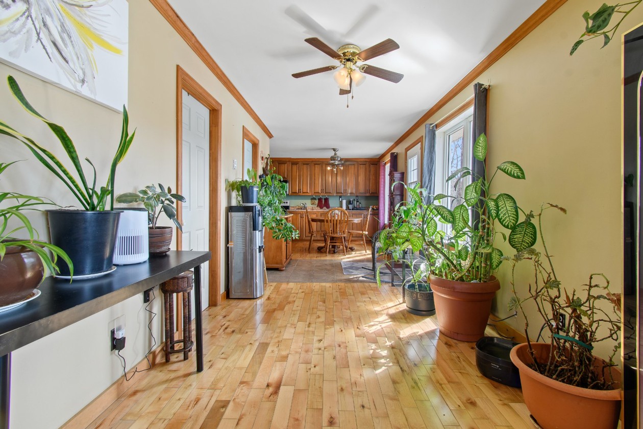 Corridor — 36, Mtée Crites, Gracefield, J0X1W0, Gracefield