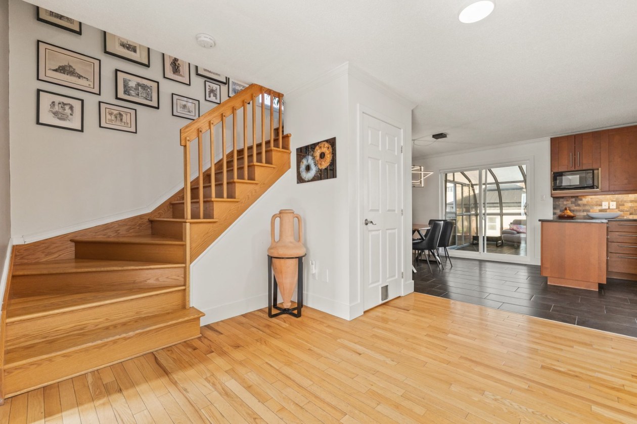 Salon — 296, Rue de Charny, Gatineau (Gatineau), J8R2Z6, Gatineau (Gatineau)
