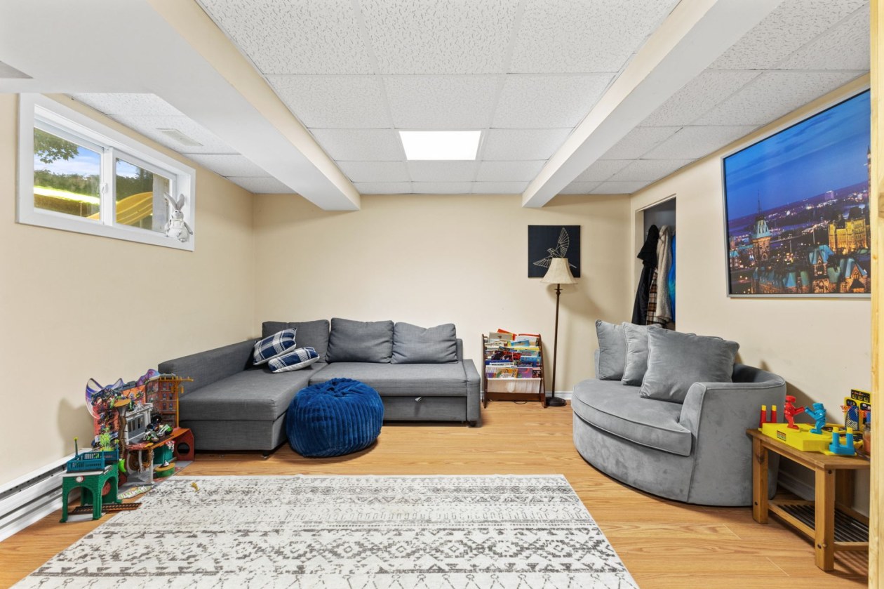 Salle familiale — 248, Rue des Fondateurs, Gatineau (Aylmer), J9J1M5, Gatineau (Aylmer)