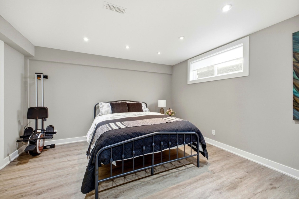 Chambre à coucher — 14, Ch. du Menuisier, L'Ange-Gardien, J8L0K3, L'Ange-Gardien