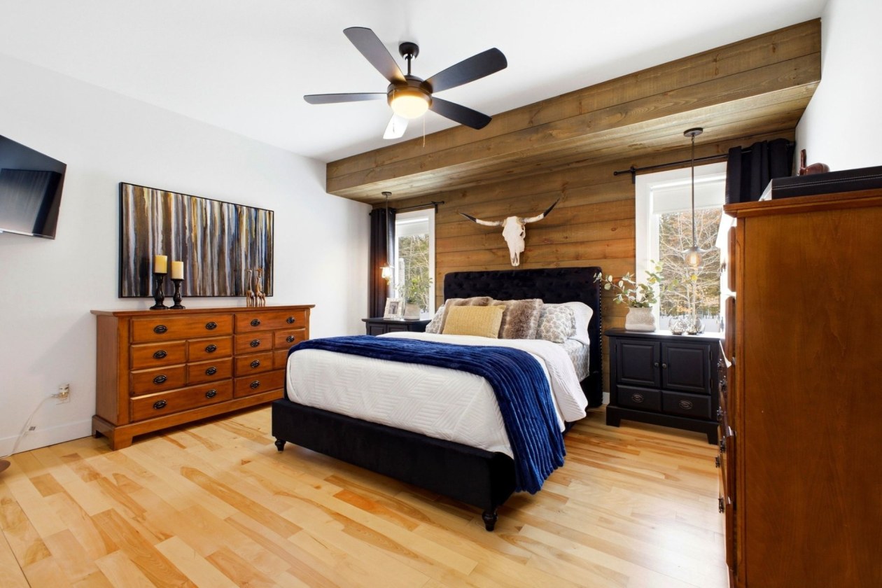 Chambre à coucher principale — 14, Ch. du Menuisier, L'Ange-Gardien, J8L0K3, L'Ange-Gardien