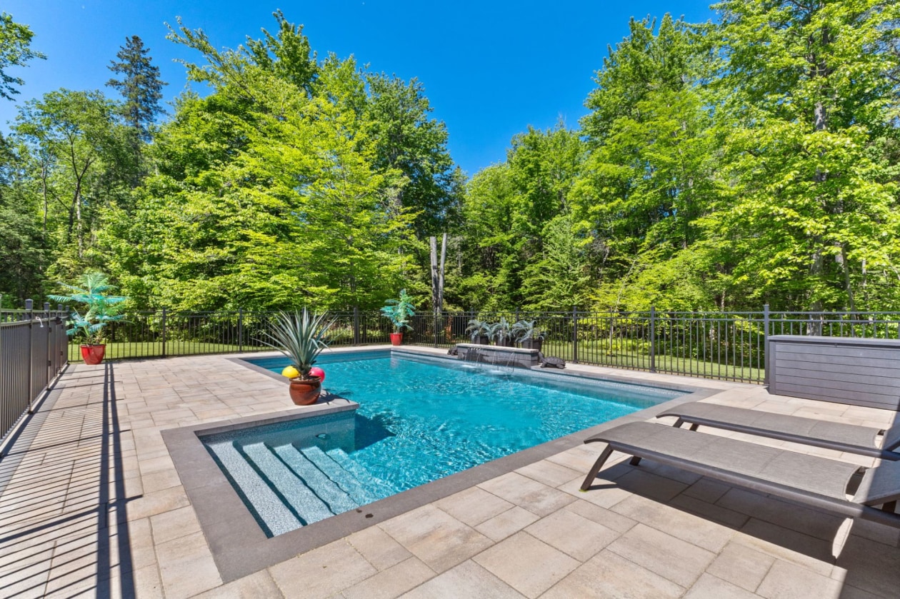 Terrasse — 14, Ch. du Menuisier, L'Ange-Gardien, J8L0K3, L'Ange-Gardien