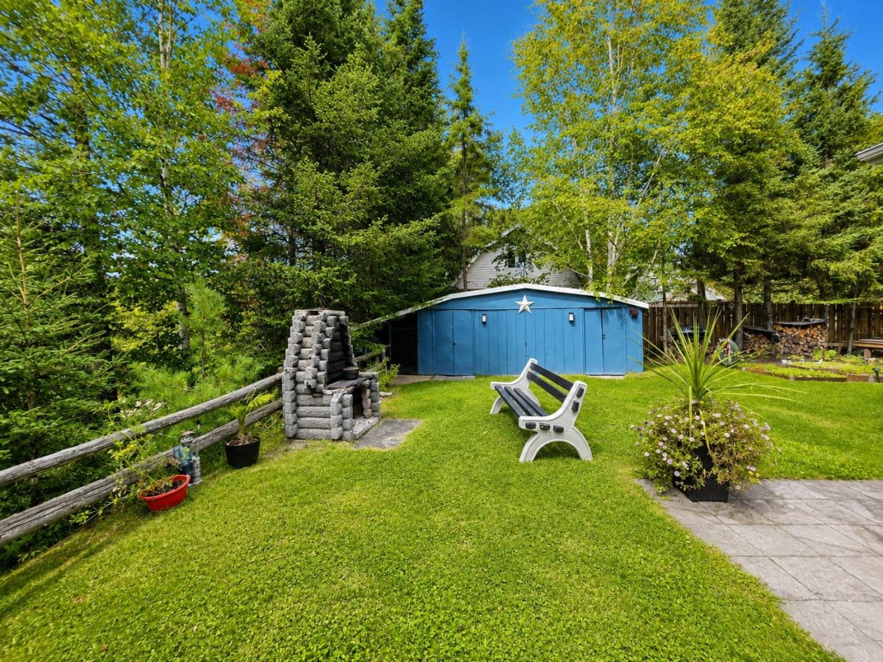 Terrasse — 220, Rue des Chalets, Saint-Honoré, G0V1L0, Saint-Honoré