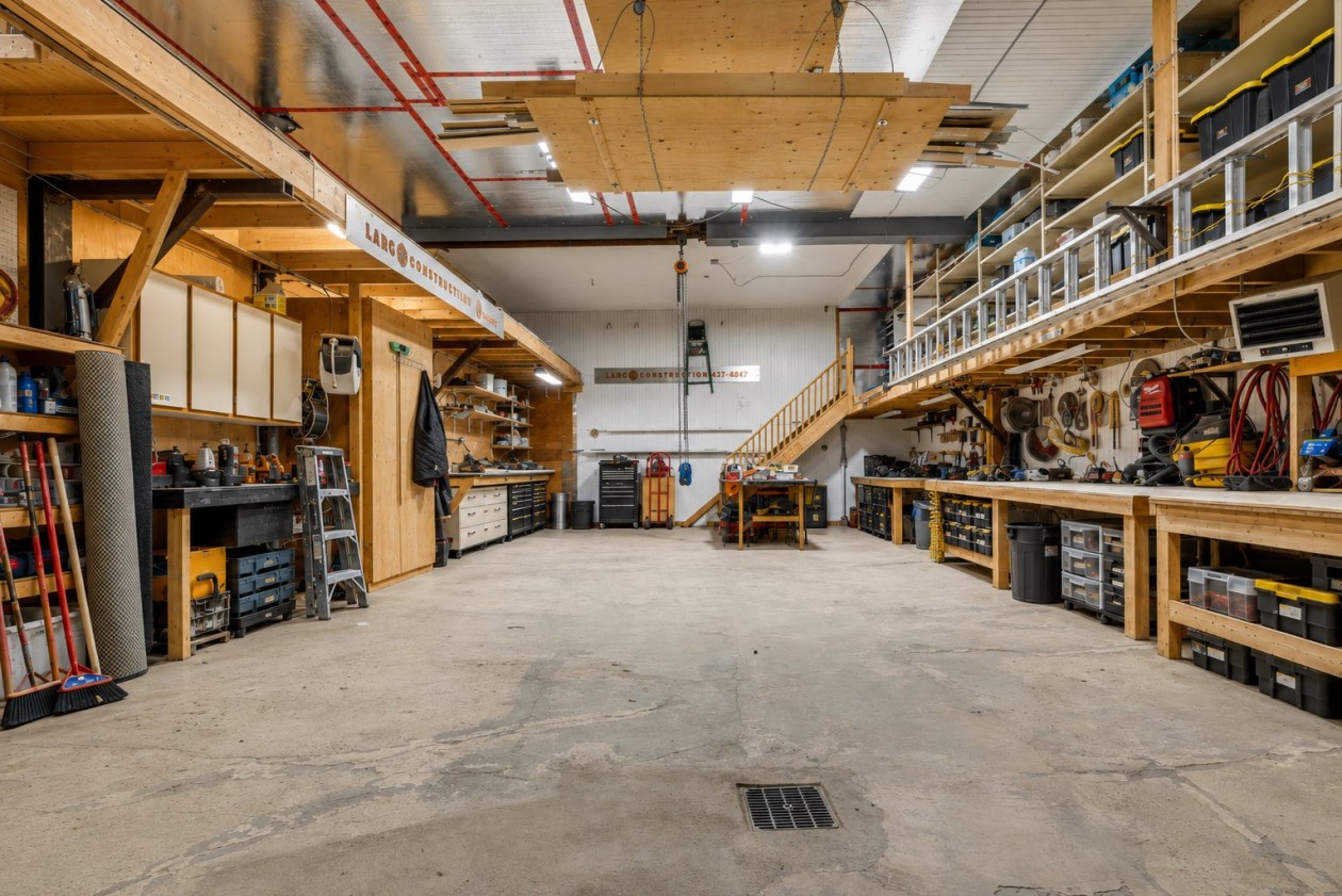 Garage — 452 - 456 Rue St-Sauveur, Québec