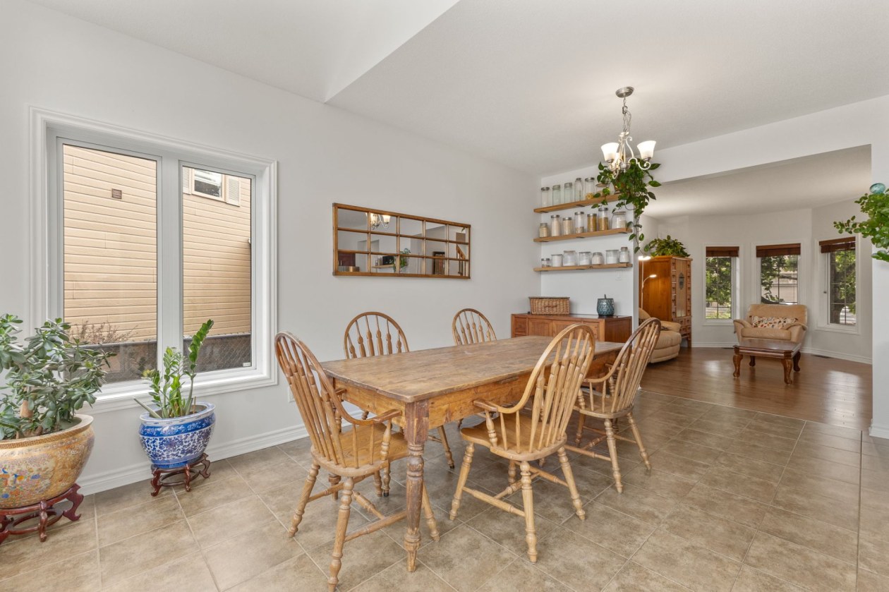 Salle à manger — 52, Rue du Zéphyr, Gatineau (Hull), J9A0B2, Gatineau (Hull)