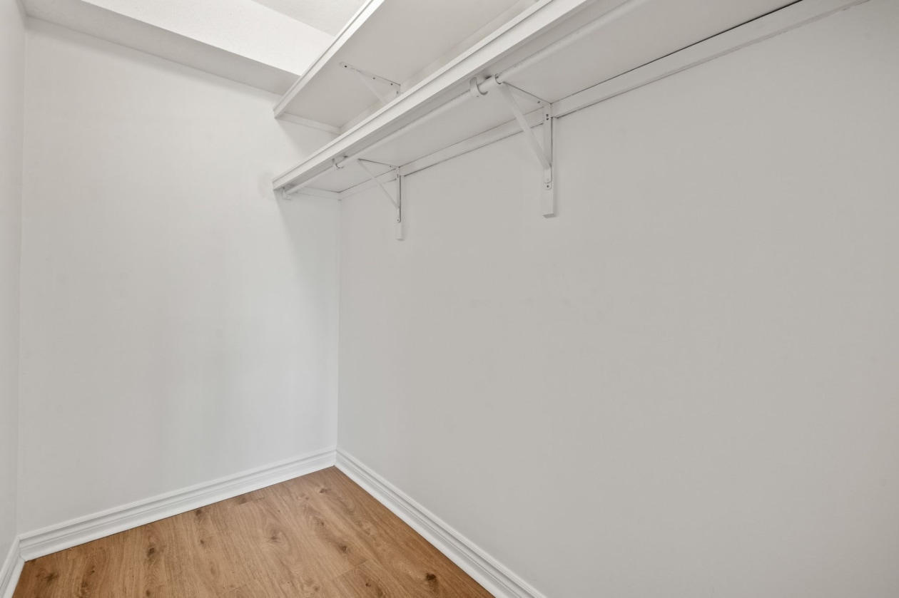 Penderie — 228, Rue de Morency, 301, Gatineau (Gatineau), J8V2P6, Gatineau (Gatineau)
