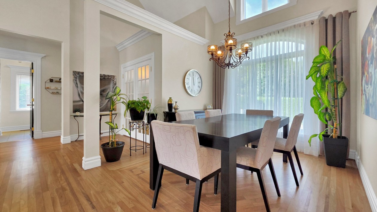Salle à manger — 24, Rue des Sapèques, Blainville, J7C5R4, Blainville