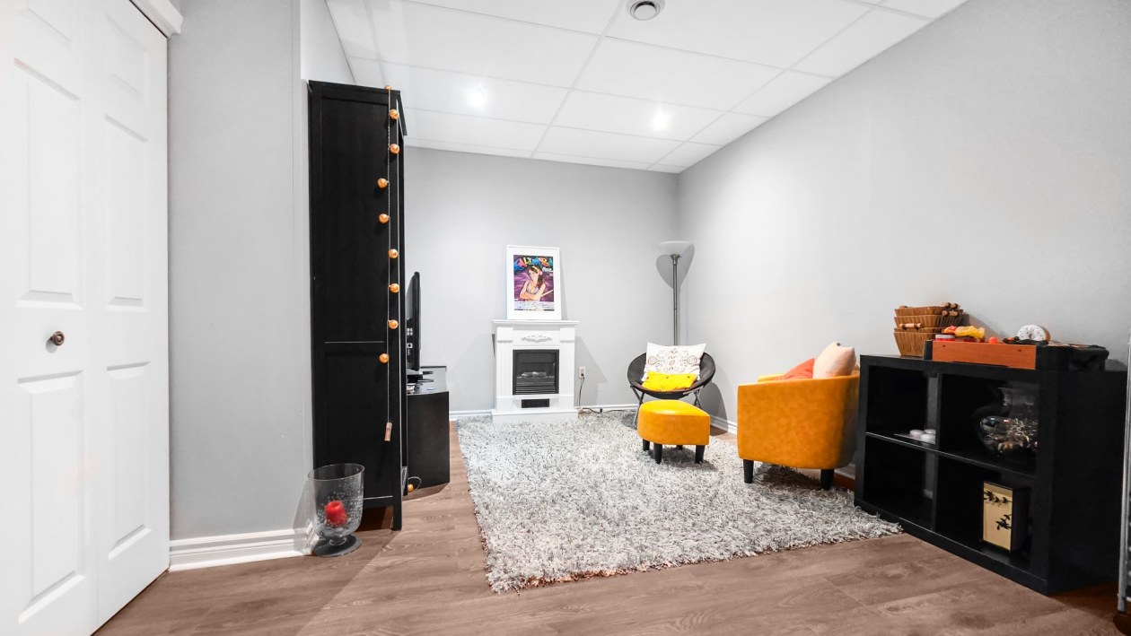 Salle de jeux — 24, Rue des Sapèques, Blainville, J7C5R4, Blainville