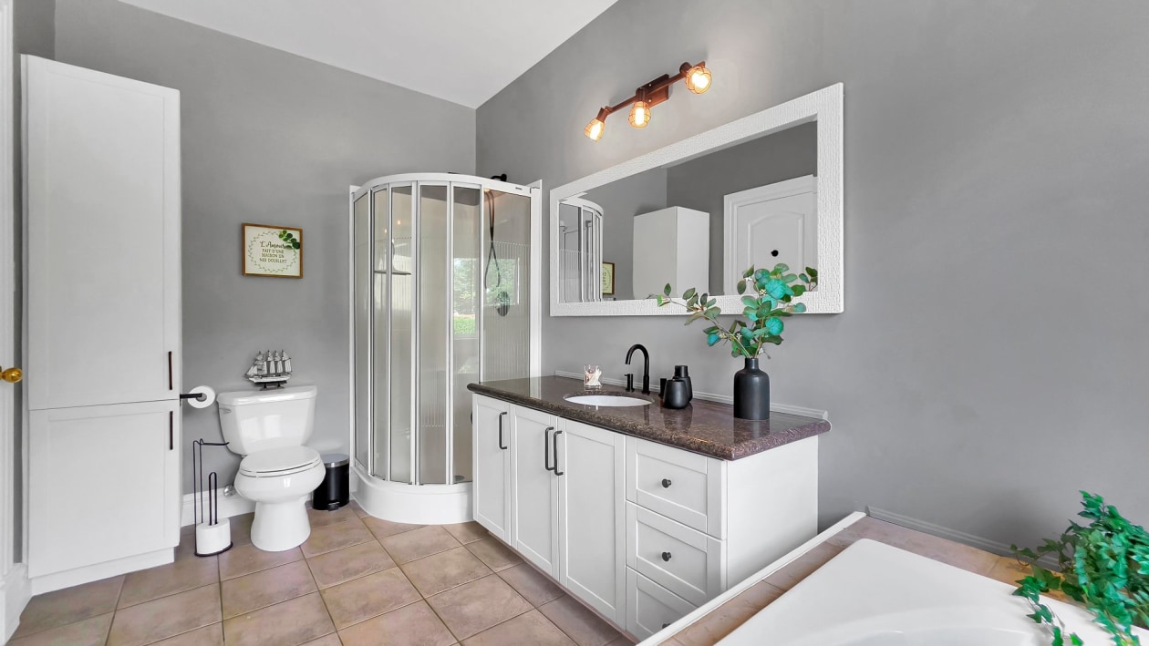 Salle de bains — 24, Rue des Sapèques, Blainville, J7C5R4, Blainville