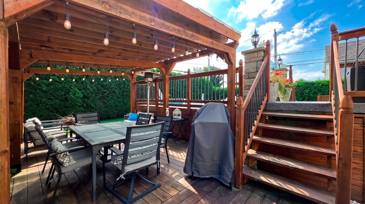 Terrasse — 24, Rue des Sapèques, Blainville, J7C5R4, Blainville