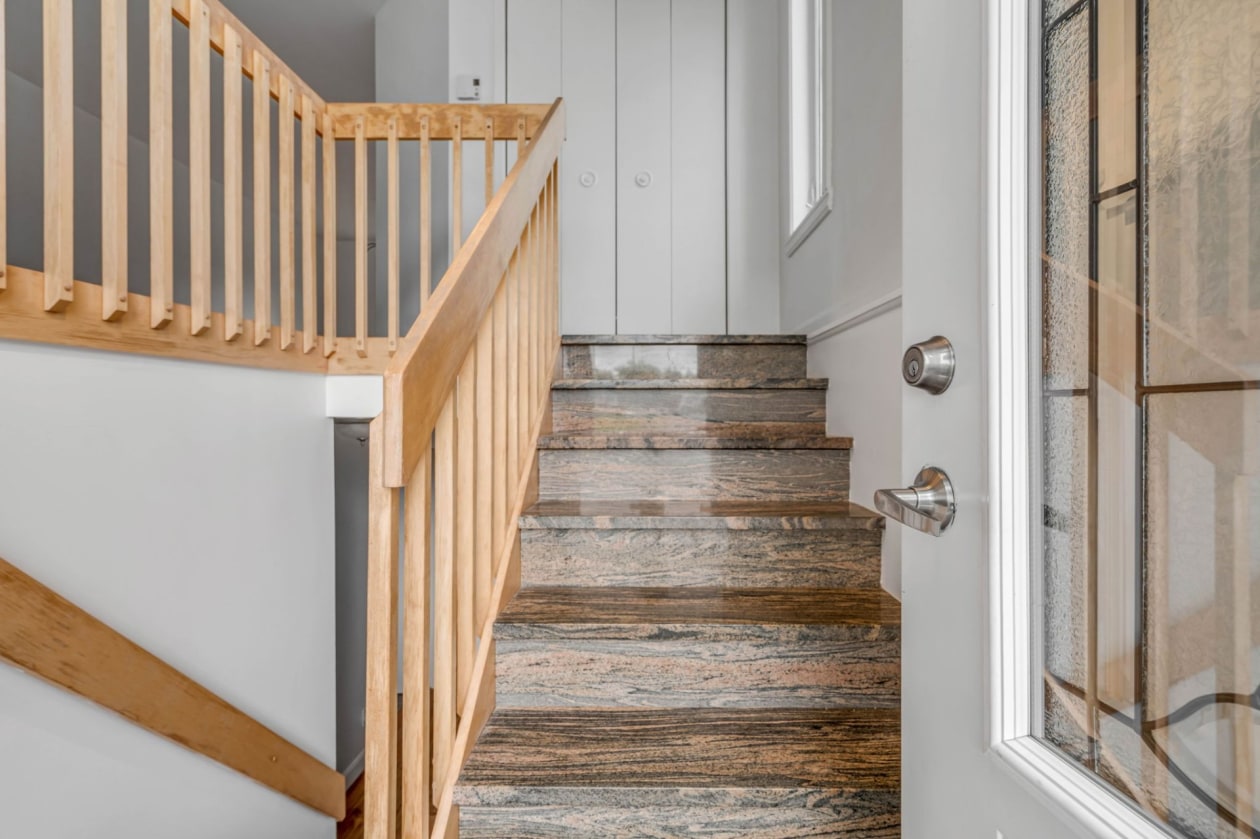 Escalier — 1477, Rue de la Harde, Québec (La Haute-Saint-Charles), G3J1R8, Québec (La Haute-Saint-Charles)