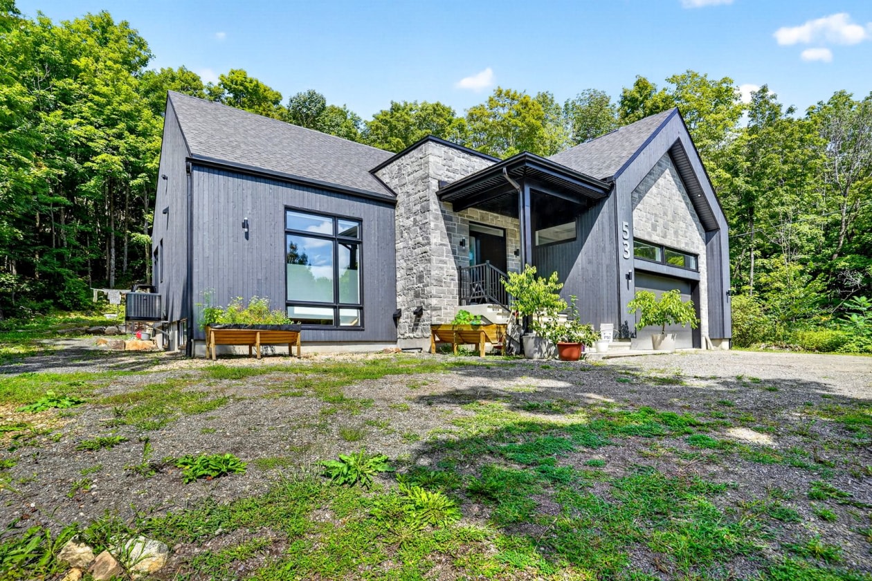 Façade — 53 Rue De La Butte, Brownsburg-Chatham, J8G 2C4, Brownsburg-Chatham