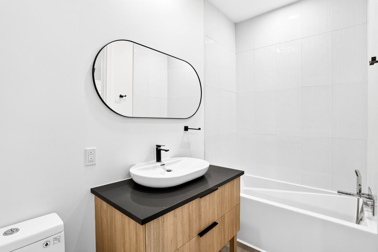 Salle de bains — 53 Rue De La Butte, Brownsburg-Chatham, J8G 2C4, Brownsburg-Chatham