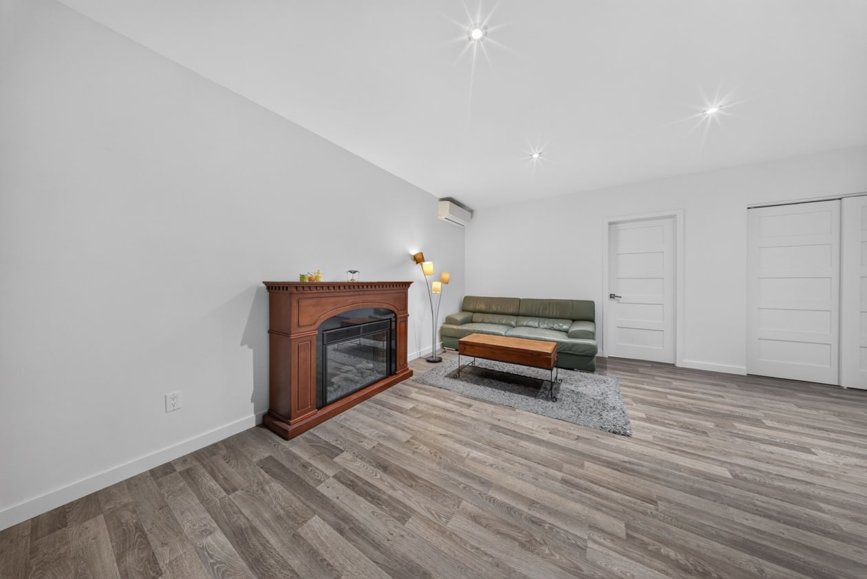 Salle familiale — 360 Rue des Mélèzes, Cookshire-Eaton