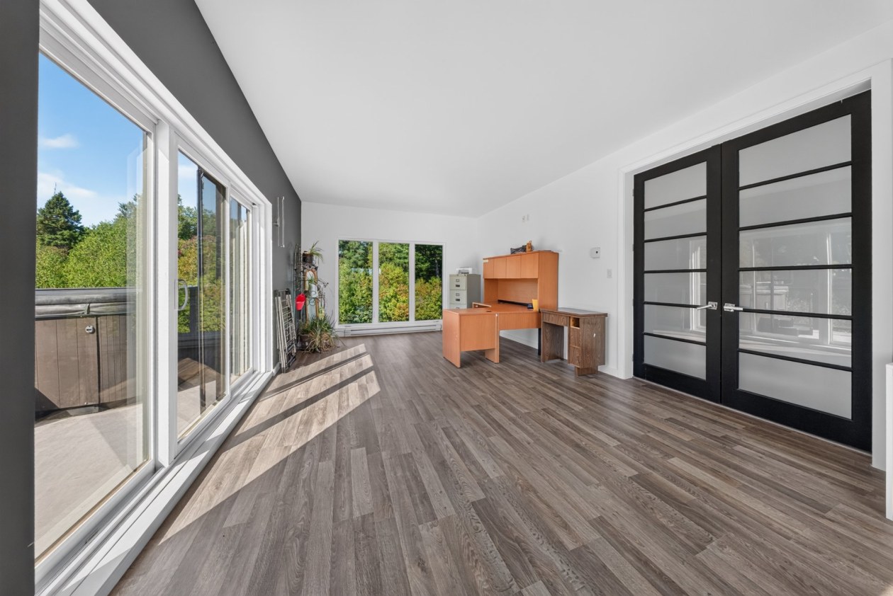 Bureau — 360 Rue des Mélèzes, Cookshire-Eaton