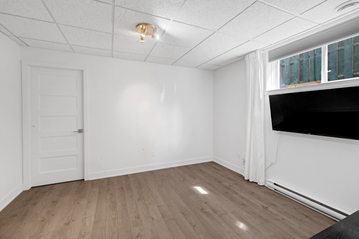 Salle familiale — 1164, Rue Laurier, Longueuil (Le Vieux-Longueuil), J4J5B7, Longueuil (Le Vieux-Longueuil)