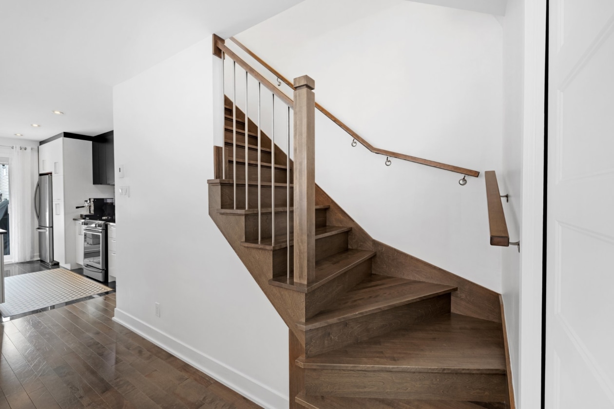 Escalier — 1164, Rue Laurier, Longueuil (Le Vieux-Longueuil), J4J5B7, Longueuil (Le Vieux-Longueuil)