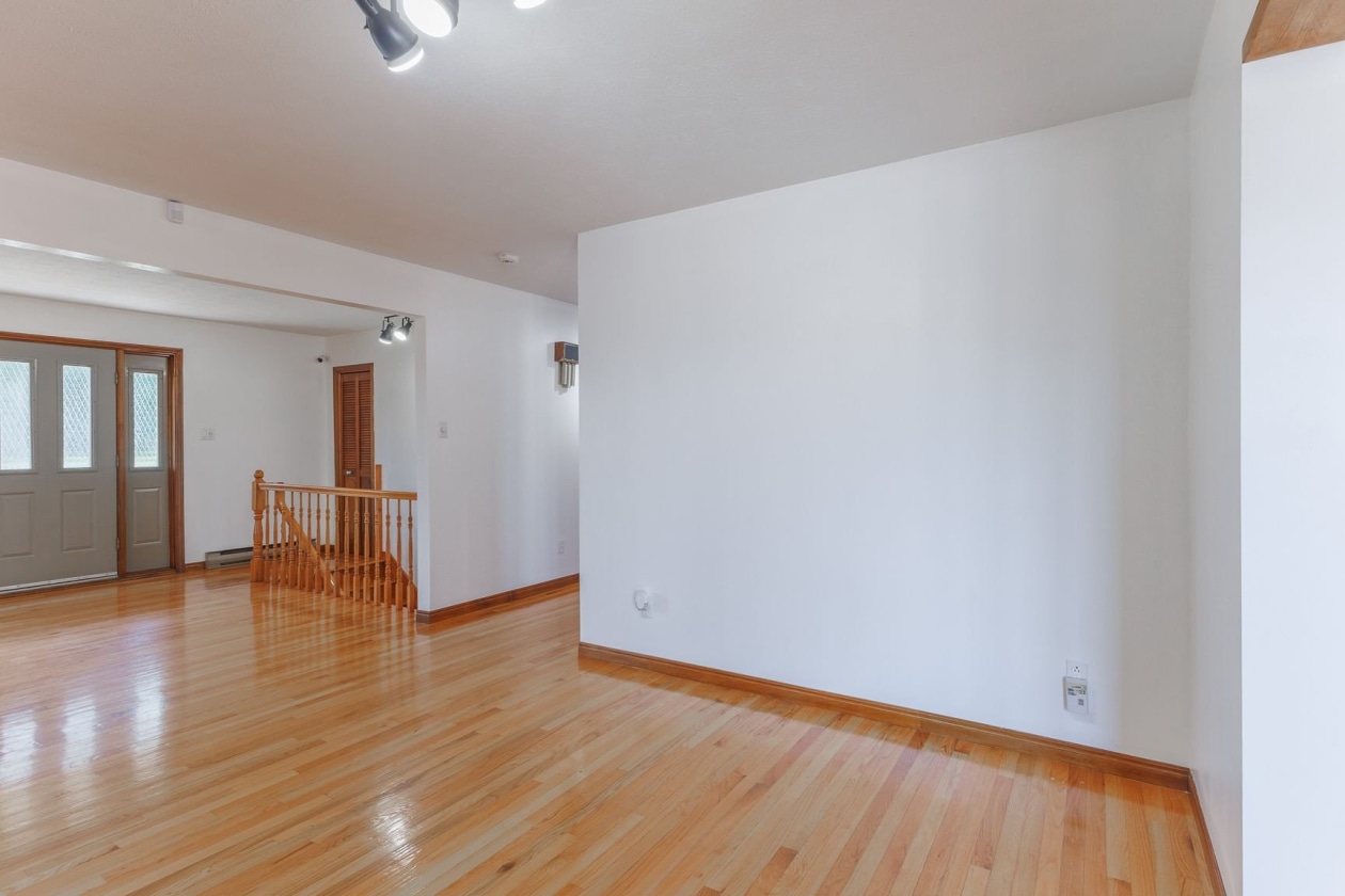 Salle à manger — 134, Route 235, Ange-Gardien, J0E1E0, Ange-Gardien